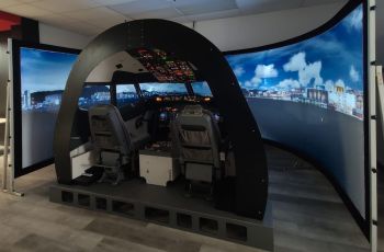 Boeing 737 flight simulator
